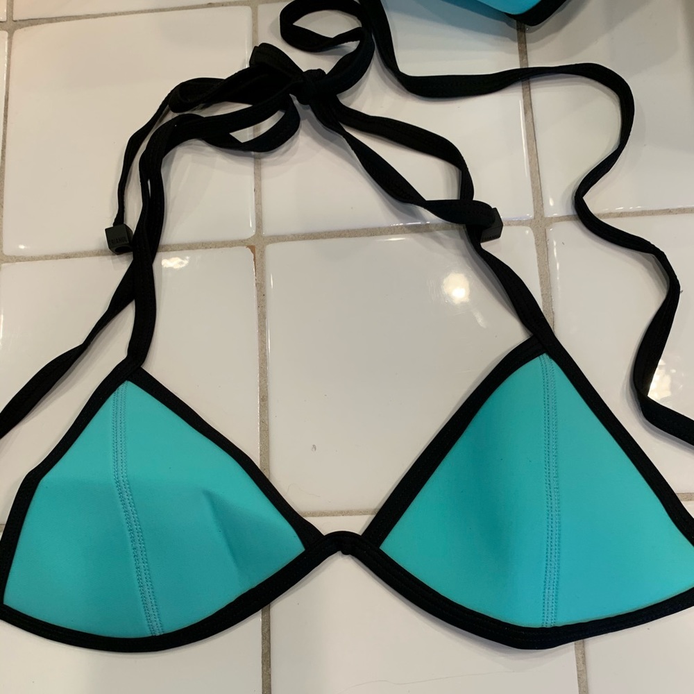 Aqua blue triangl bikini with neoprene bag